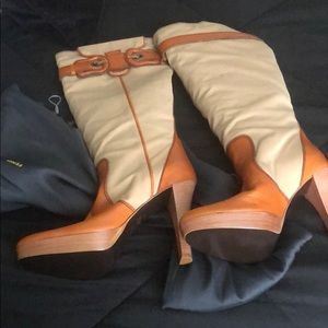 Fendi (Authentic) boots khaki/cognac color